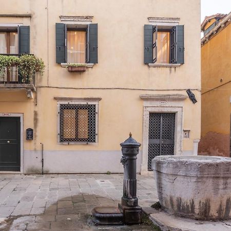 Accademia Apartments R&R Venesia Bagian luar foto