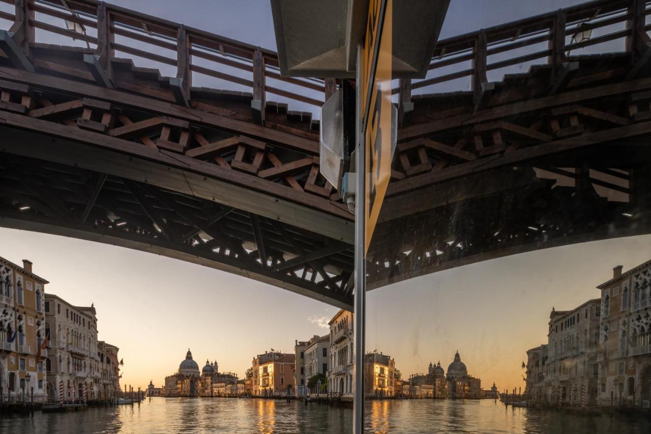 Accademia Apartments R&R Venesia Bagian luar foto