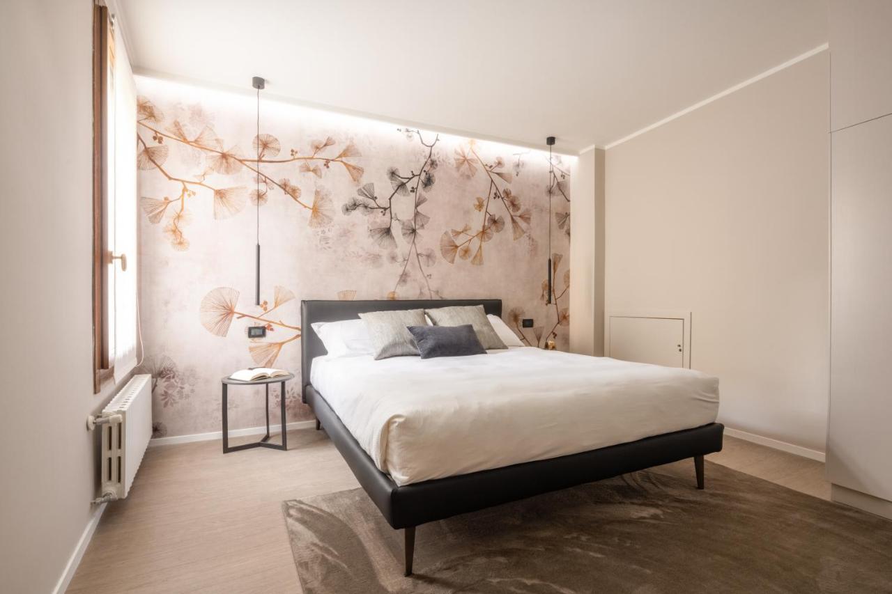 Accademia Apartments R&R Venesia Bagian luar foto