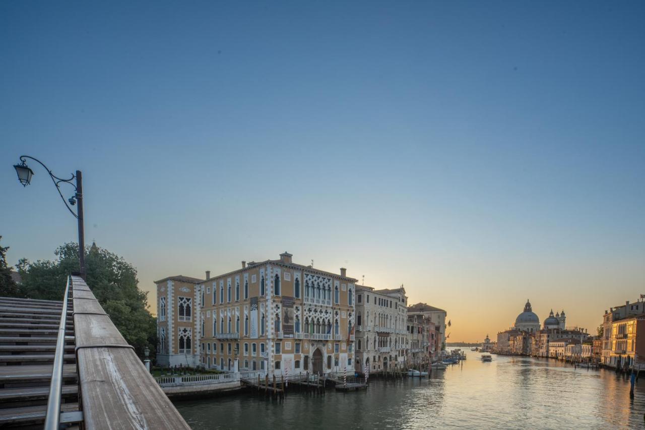 Accademia Apartments R&R Venesia Bagian luar foto